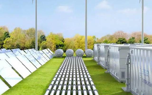 Usina fotovoltaica em campo aberto